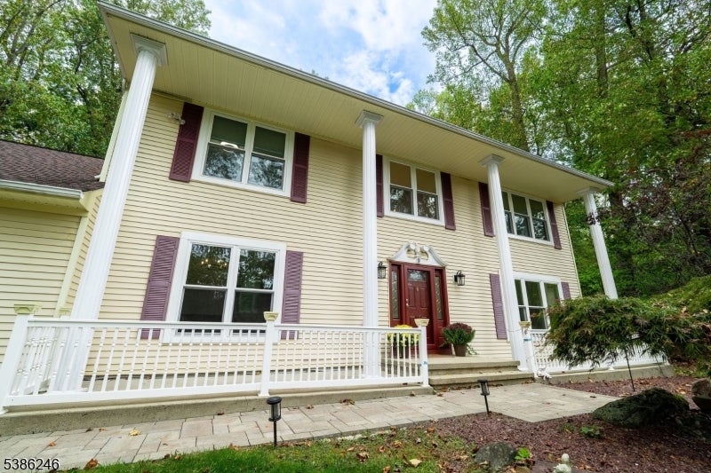 Franklin Twp., New Jersey, 08540, United States, 4 Bedrooms Bedrooms, ,3 BathroomsBathrooms,Residential,Active,1953016