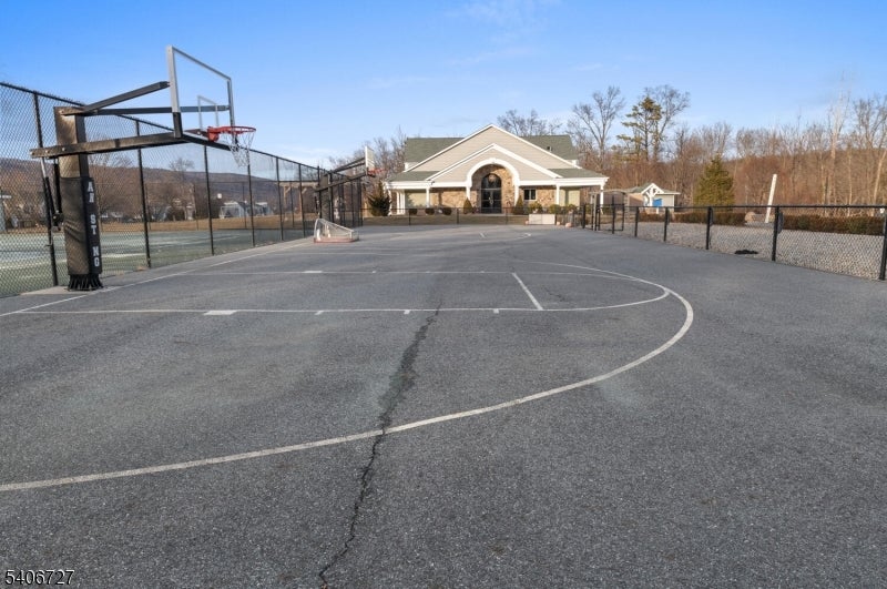 West Milford Twp., New Jersey, 07421, United States, 4 Bedrooms Bedrooms, ,4 BathroomsBathrooms,Residential,Active,2012909