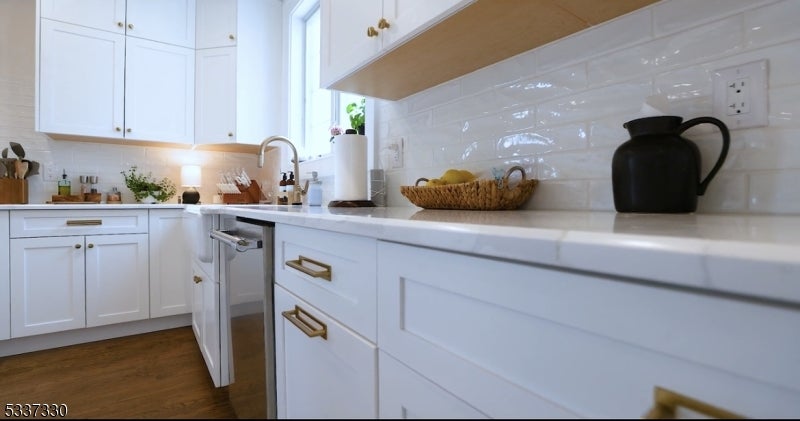 Hillsborough Twp., New Jersey, 08844, United States, 4 Bedrooms Bedrooms, ,4 BathroomsBathrooms,Residential,Active,1945519