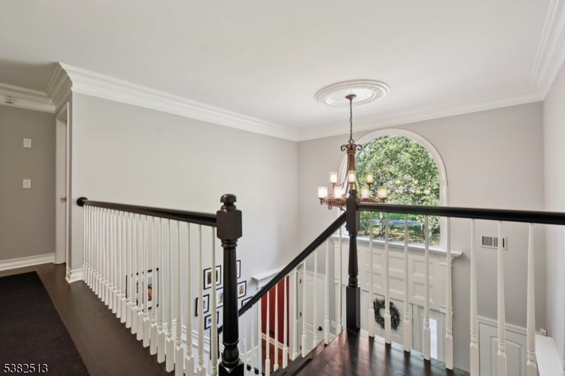 Warren Twp., New Jersey, 07059, United States, 5 Bedrooms Bedrooms, ,4 BathroomsBathrooms,Residential,Active,1945488