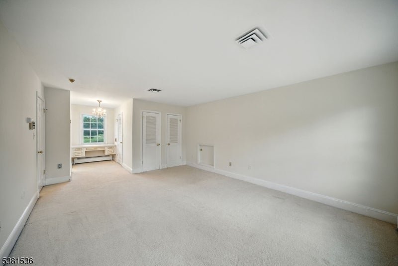 Boonton Twp., New Jersey, 07005, United States, 4 Bedrooms Bedrooms, ,3 BathroomsBathrooms,Residential,Active,1945441