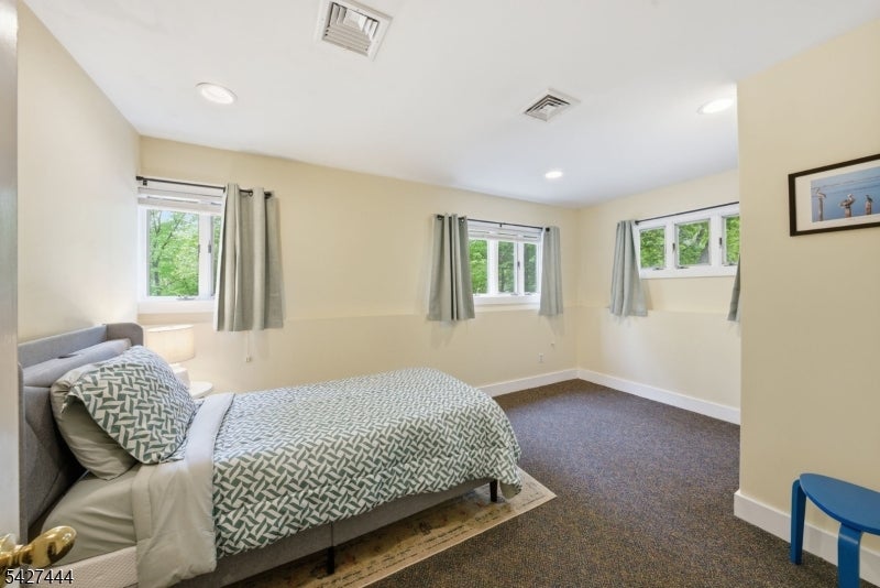 Boonton Twp., New Jersey, 07005, United States, 4 Bedrooms Bedrooms, ,3 BathroomsBathrooms,Residential,Active,2052013