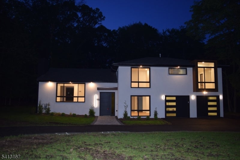 Parsippany-Troy Hills Twp., New Jersey, 07054, United States, 4 Bedrooms Bedrooms, ,4 BathroomsBathrooms,Residential,Active,2021957
