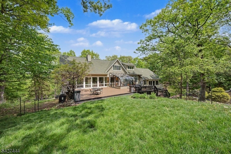 Boonton Twp., New Jersey, 07005, United States, 4 Bedrooms Bedrooms, ,3 BathroomsBathrooms,Residential,Active,2052013