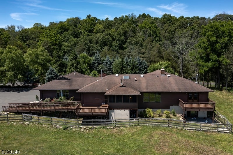 Lafayette Twp., New Jersey, 07848, United States, ,5 BathroomsBathrooms,Residential,Active,1702620