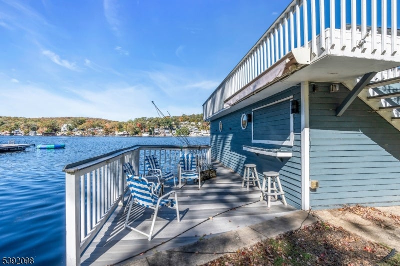 Jefferson Twp., New Jersey, 07849, United States, 4 Bedrooms Bedrooms, ,3 BathroomsBathrooms,Residential,Active,1969683