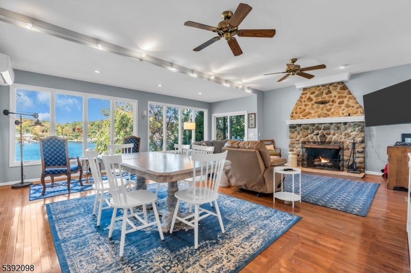 Jefferson Twp., New Jersey, 07849, United States, 4 Bedrooms Bedrooms, ,3 BathroomsBathrooms,Residential,Active,1969683