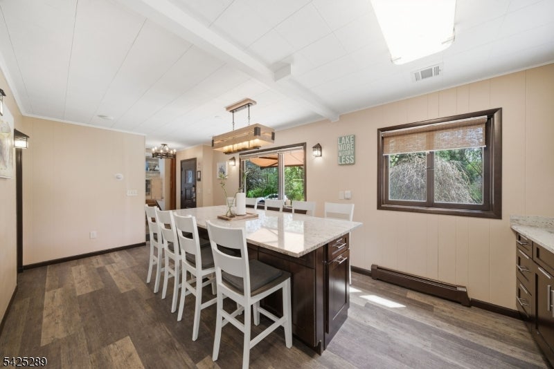 Hopatcong Boro, New Jersey, 07843, United States, 3 Bedrooms Bedrooms, ,2 BathroomsBathrooms,Residential,Active,2043452