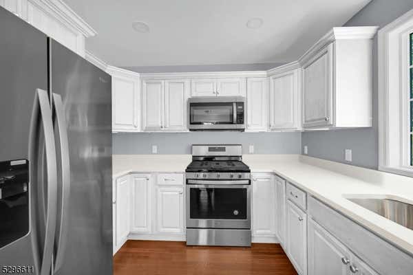 11 MARGOTS WAY, NEWFOUNDLAND, NJ 07435 - Image 1