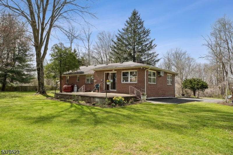 Chatham Twp., New Jersey, 07935, United States, 3 Bedrooms Bedrooms, ,1 BathroomBathrooms,Residential,Active,1894566