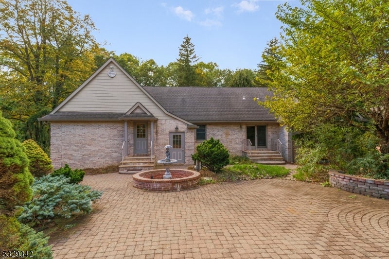 Washington Twp., New Jersey, 07853, United States, 3 Bedrooms Bedrooms, ,3 BathroomsBathrooms,Residential,Active,1964272