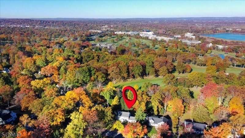 Millburn Twp., New Jersey, 07078, United States, 3 Bedrooms Bedrooms, ,4 BathroomsBathrooms,Residential,Active,2045397
