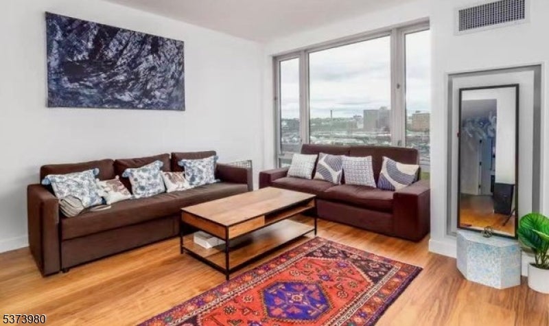 Jersey City, New Jersey, 07310, United States, 2 Bedrooms Bedrooms, ,3 BathroomsBathrooms,Residential,Active,1945487