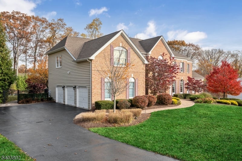 Mount Olive Twp., New Jersey, 07836, United States, 5 Bedrooms Bedrooms, ,5 BathroomsBathrooms,Residential,Active,2009155