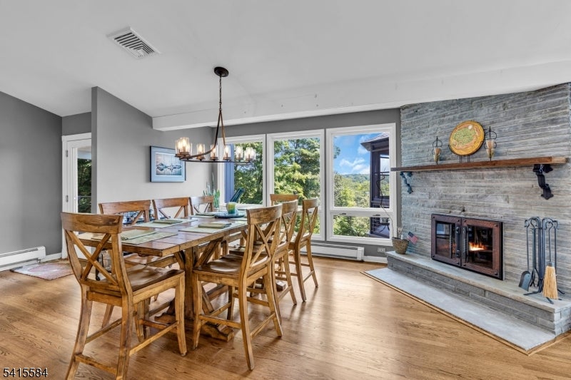 Hopatcong Boro, New Jersey, 07821, United States, 3 Bedrooms Bedrooms, ,3 BathroomsBathrooms,Residential,Active,2043427