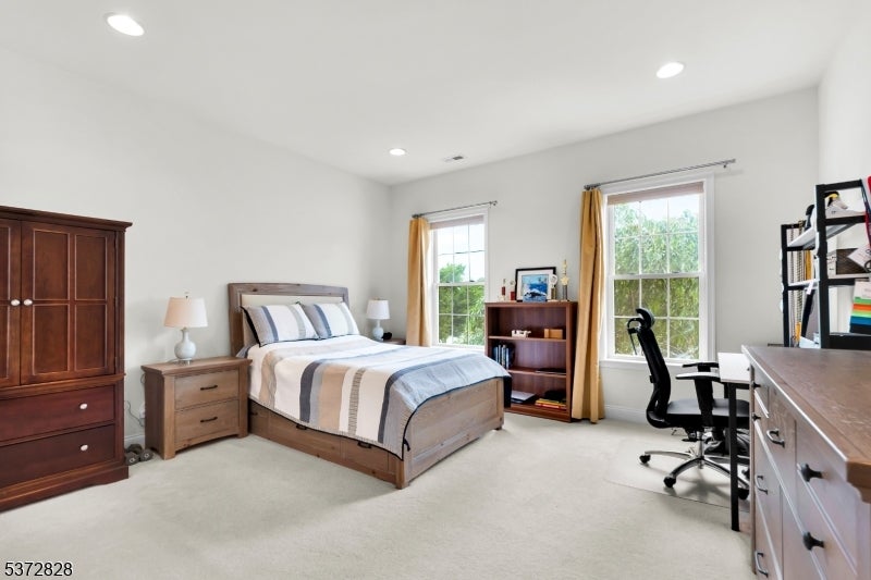 Mount Olive Twp., New Jersey, 07836, United States, 4 Bedrooms Bedrooms, ,6 BathroomsBathrooms,Residential,Active,1902935