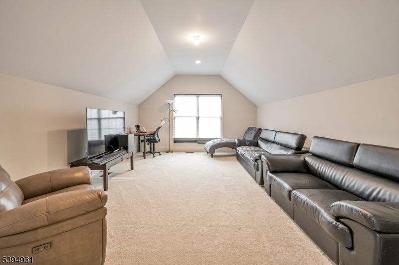 Mount Olive Twp., New Jersey, 07836, United States, 4 Bedrooms Bedrooms, ,4 BathroomsBathrooms,Residential,Active,1989757