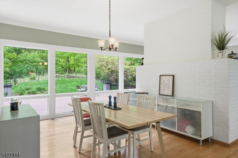 Boonton Twp., New Jersey, 07005, United States, 4 Bedrooms Bedrooms, ,3 BathroomsBathrooms,Residential,Active,2052013