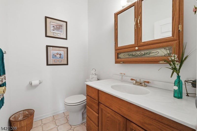 Franklin Twp., New Jersey, 08540, United States, 4 Bedrooms Bedrooms, ,4 BathroomsBathrooms,Residential,Active,2042172