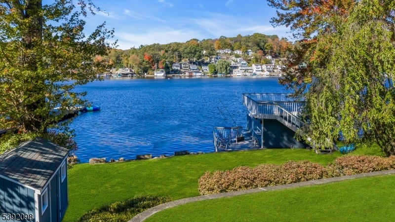 Jefferson Twp., New Jersey, 07849, United States, 4 Bedrooms Bedrooms, ,3 BathroomsBathrooms,Residential,Active,1969683