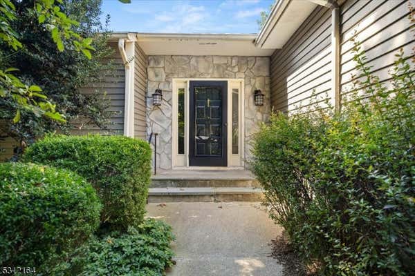 32 HUNTERS CIR, LEBANON, NJ 08833 - Image 1