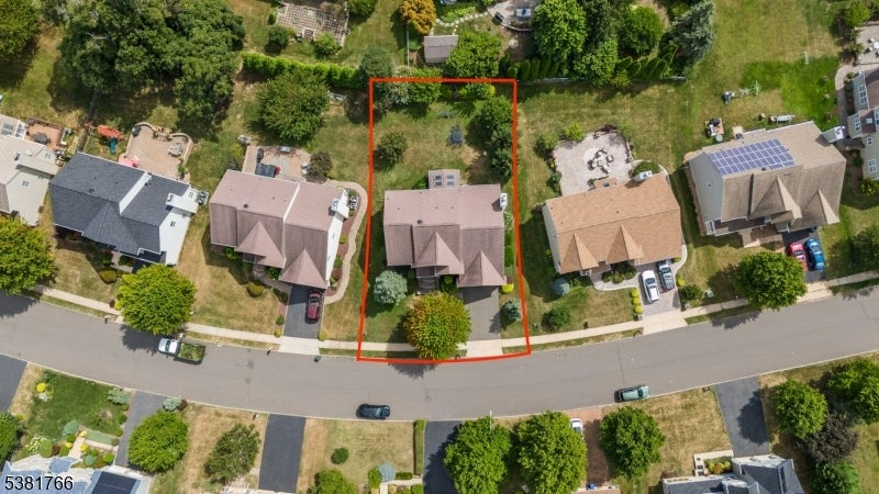 Franklin Twp., New Jersey, 08540, United States, 4 Bedrooms Bedrooms, ,3 BathroomsBathrooms,Residential,Active,1945520