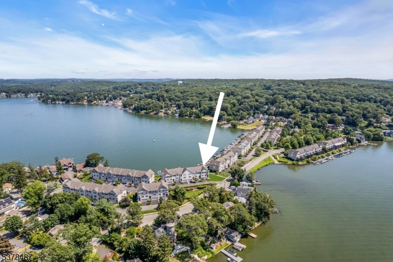 Mount Arlington Boro, New Jersey, 07856, United States, 3 Bedrooms Bedrooms, ,4 BathroomsBathrooms,Residential,Active,1914821