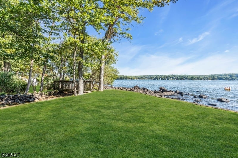 Hopatcong Boro, New Jersey, 07843, United States, 3 Bedrooms Bedrooms, ,2 BathroomsBathrooms,Residential,Active,1952050