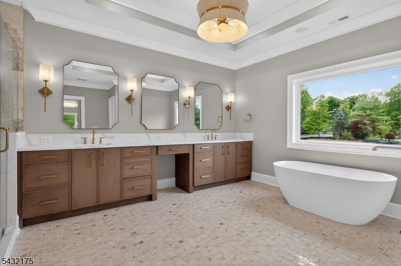 Warren Twp., New Jersey, 07059, United States, 6 Bedrooms Bedrooms, ,8 BathroomsBathrooms,Residential,Active,2052012