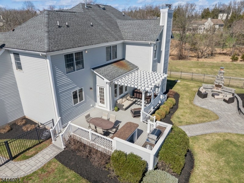 Branchburg Twp., New Jersey, 08876, United States, 5 Bedrooms Bedrooms, ,5 BathroomsBathrooms,Residential,Active,2028531