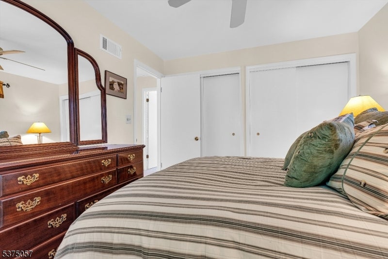 Jefferson Twp., New Jersey, 07849, United States, 5 Bedrooms Bedrooms, ,2 BathroomsBathrooms,Residential,Active,1905354