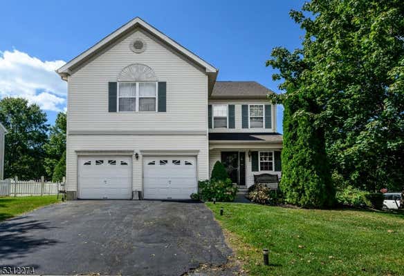 300 HAMILTON DR, STEWARTSVILLE, NJ 08886 - Image 1