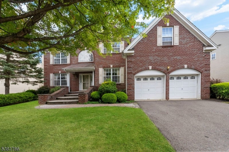 Franklin Twp., New Jersey, 08540, United States, 4 Bedrooms Bedrooms, ,3 BathroomsBathrooms,Residential,Active,1945520