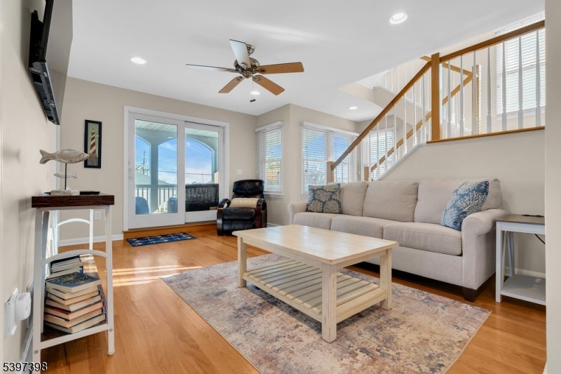 Ship Bottom Boro, New Jersey, 08008, United States, 5 Bedrooms Bedrooms, ,4 BathroomsBathrooms,Residential,Active,1996256