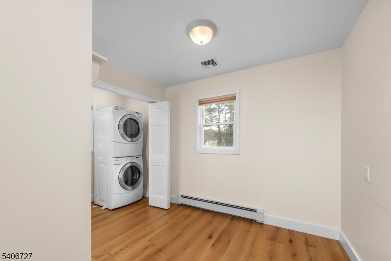 West Milford Twp., New Jersey, 07421, United States, 4 Bedrooms Bedrooms, ,4 BathroomsBathrooms,Residential,Active,2012909