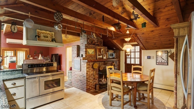 Watchung Boro, New Jersey, 07069, United States, 5 Bedrooms Bedrooms, ,4 BathroomsBathrooms,Residential,Active,1962192