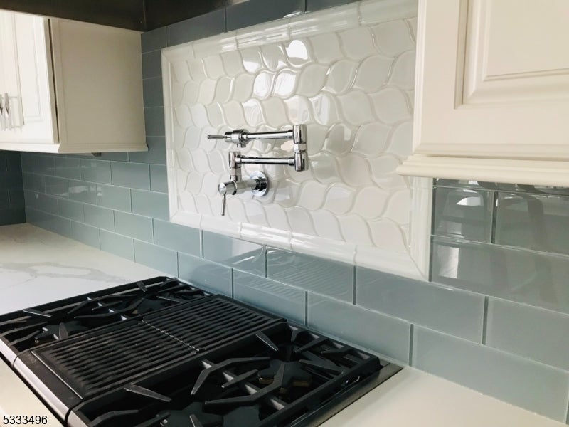 Bridgewater Twp., New Jersey, 08836, United States, ,6 BathroomsBathrooms,Residential,Active,1703973