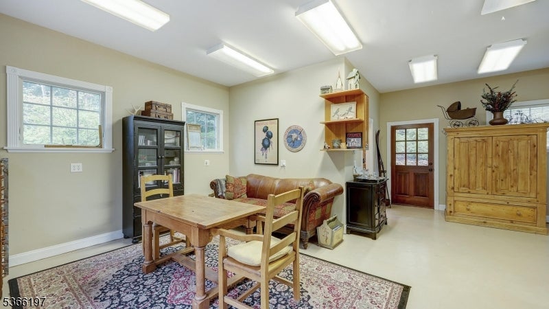 Watchung Boro, New Jersey, 07069, United States, 5 Bedrooms Bedrooms, ,4 BathroomsBathrooms,Residential,Active,1962192