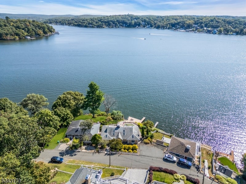 Hopatcong Boro, New Jersey, 07843, United States, 3 Bedrooms Bedrooms, ,2 BathroomsBathrooms,Residential,Active,1946536