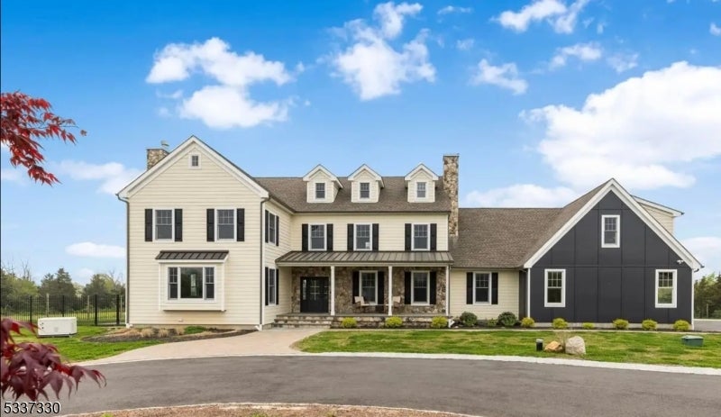 Hillsborough Twp., New Jersey, 08844, United States, 4 Bedrooms Bedrooms, ,4 BathroomsBathrooms,Residential,Active,1945519