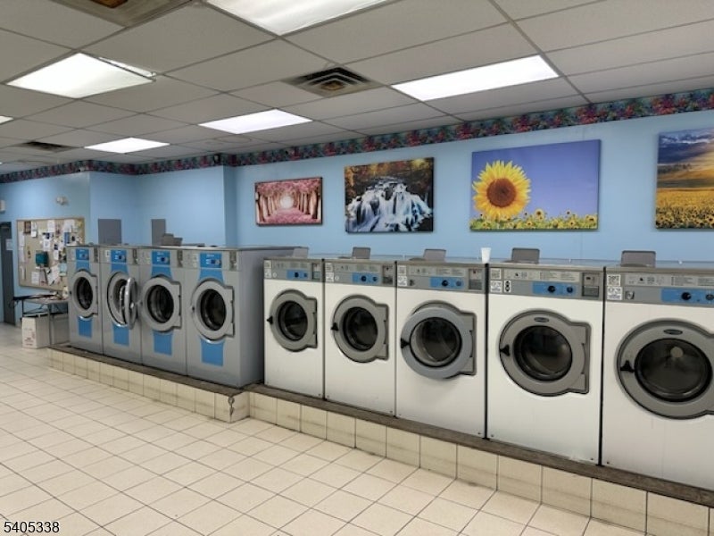 Parsippany-Troy Hills Twp., New Jersey, 07054, United States, ,2 BathroomsBathrooms,Residential,Active,2009177