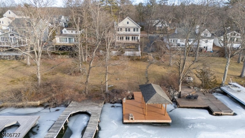 West Milford Twp., New Jersey, 07421, United States, 4 Bedrooms Bedrooms, ,4 BathroomsBathrooms,Residential,Active,2012909