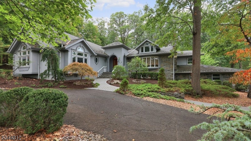 Watchung Boro, New Jersey, 07069, United States, 5 Bedrooms Bedrooms, ,4 BathroomsBathrooms,Residential,Active,1952610