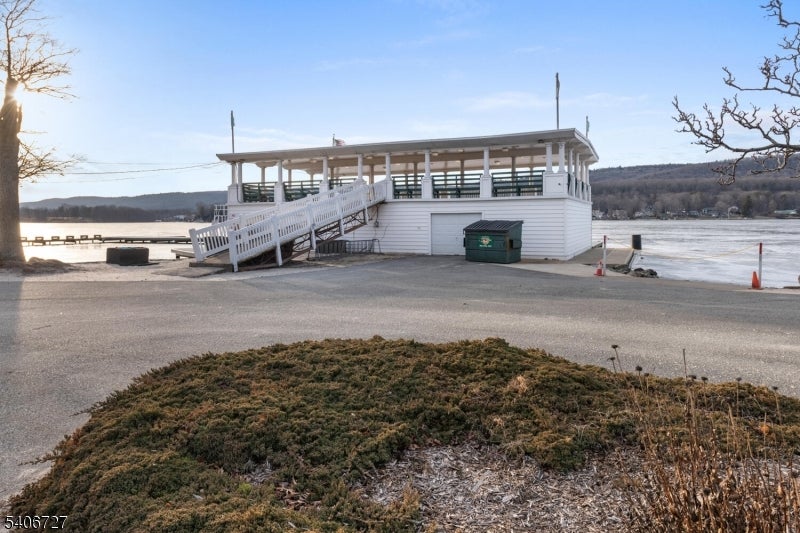 West Milford Twp., New Jersey, 07421, United States, 4 Bedrooms Bedrooms, ,4 BathroomsBathrooms,Residential,Active,2012909