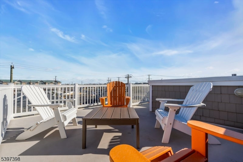 Ship Bottom Boro, New Jersey, 08008, United States, 5 Bedrooms Bedrooms, ,4 BathroomsBathrooms,Residential,Active,1996256