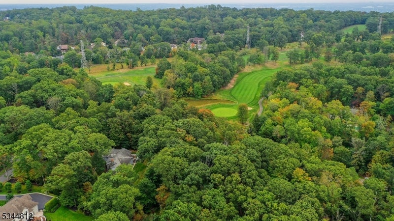 Watchung Boro, New Jersey, 07069, United States, 5 Bedrooms Bedrooms, ,4 BathroomsBathrooms,Residential,Active,1952610
