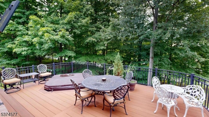 West Orange Twp., New Jersey, 07052, United States, 5 Bedrooms Bedrooms, ,5 BathroomsBathrooms,Residential,Active,1903195