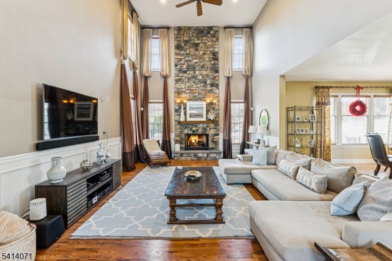 Branchburg Twp., New Jersey, 08876, United States, 5 Bedrooms Bedrooms, ,5 BathroomsBathrooms,Residential,Active,2028531