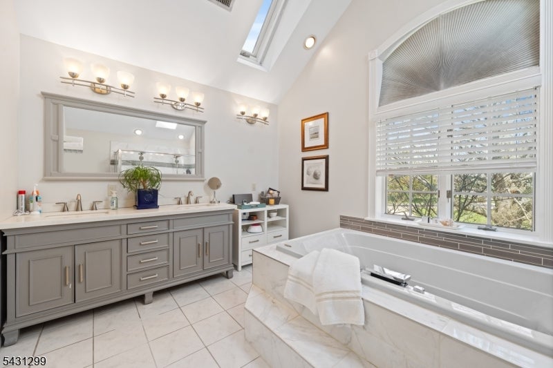 Montgomery Twp., New Jersey, 08502, United States, 5 Bedrooms Bedrooms, ,4 BathroomsBathrooms,Residential,Active,2045797