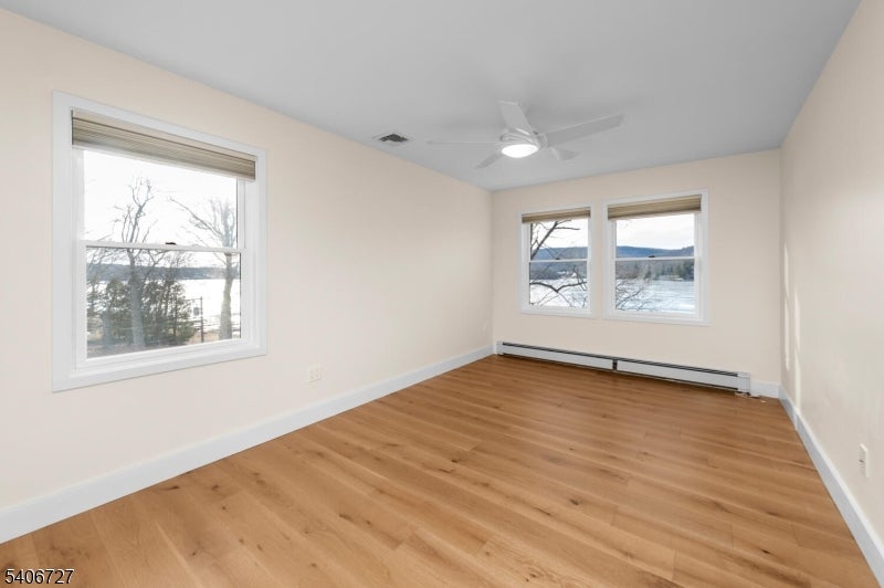 West Milford Twp., New Jersey, 07421, United States, 4 Bedrooms Bedrooms, ,4 BathroomsBathrooms,Residential,Active,2012909